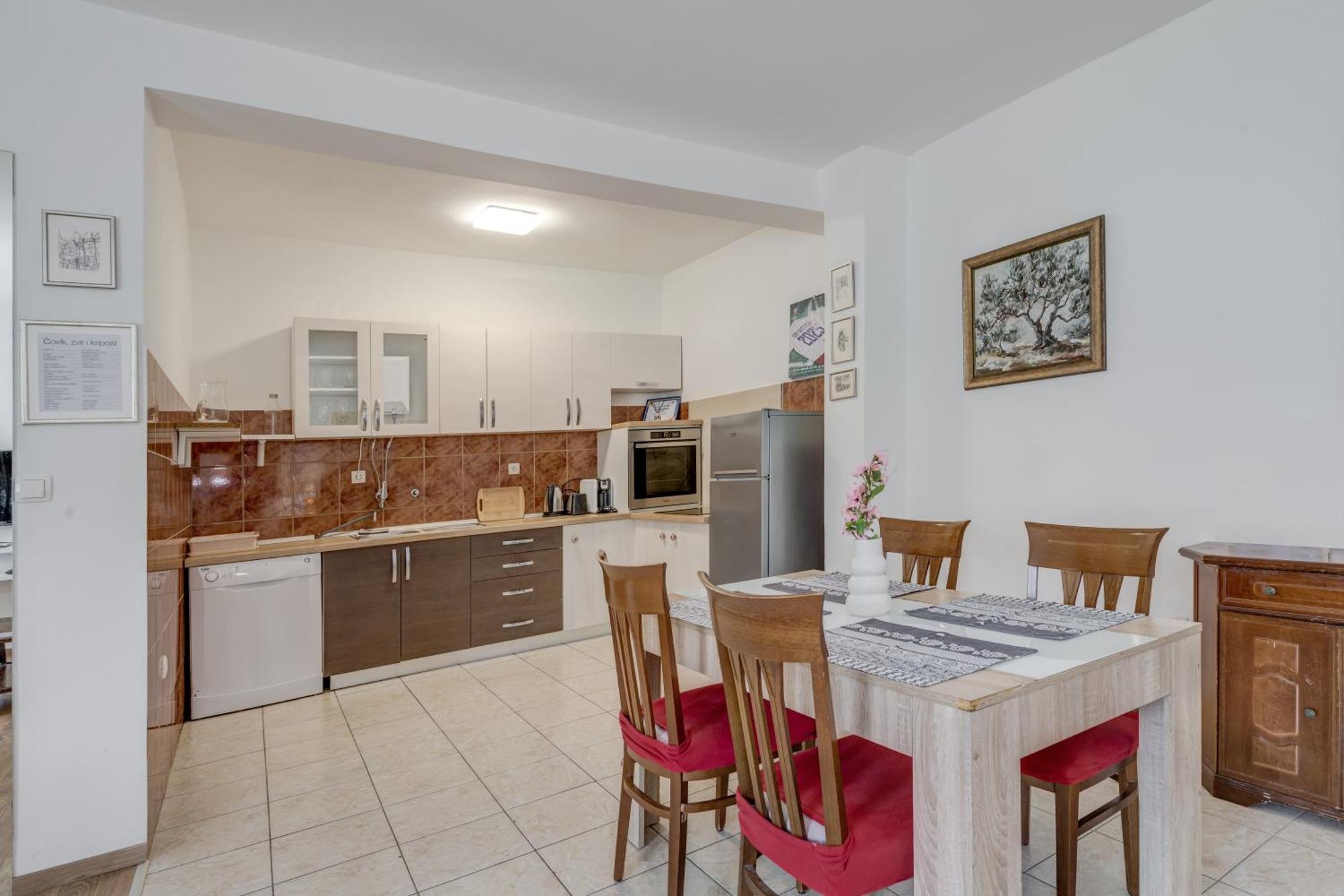 Beachfront Apartment Drazen, With Garden And Parking Split Exteriör bild