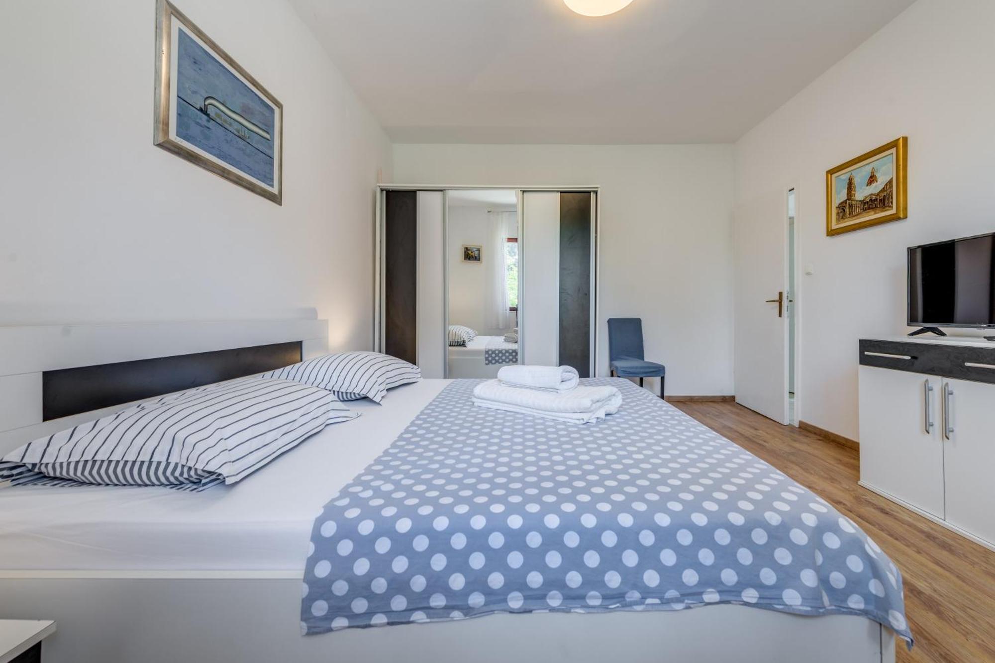 Beachfront Apartment Drazen, With Garden And Parking Split Exteriör bild